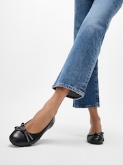 FitFlop Delicato Glitz Bow Leather Ballet Black Flats - Image 1 of 5