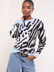Lipsy Blue Leopard Petite Print Crew Neck Supersoft Knitted Jumper - Image 2 of 4