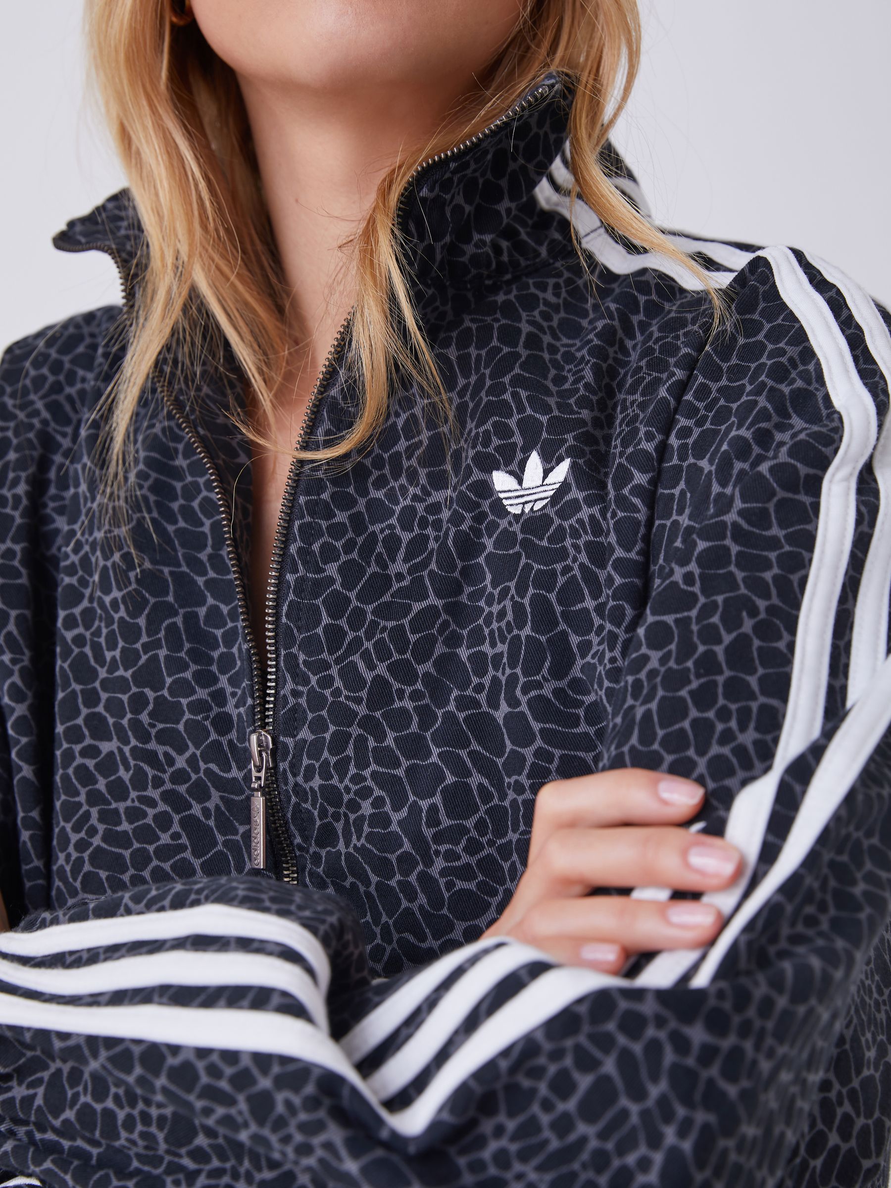 Buy Чорний - adidas originals Firebird Oversized Aop Denim Jacket