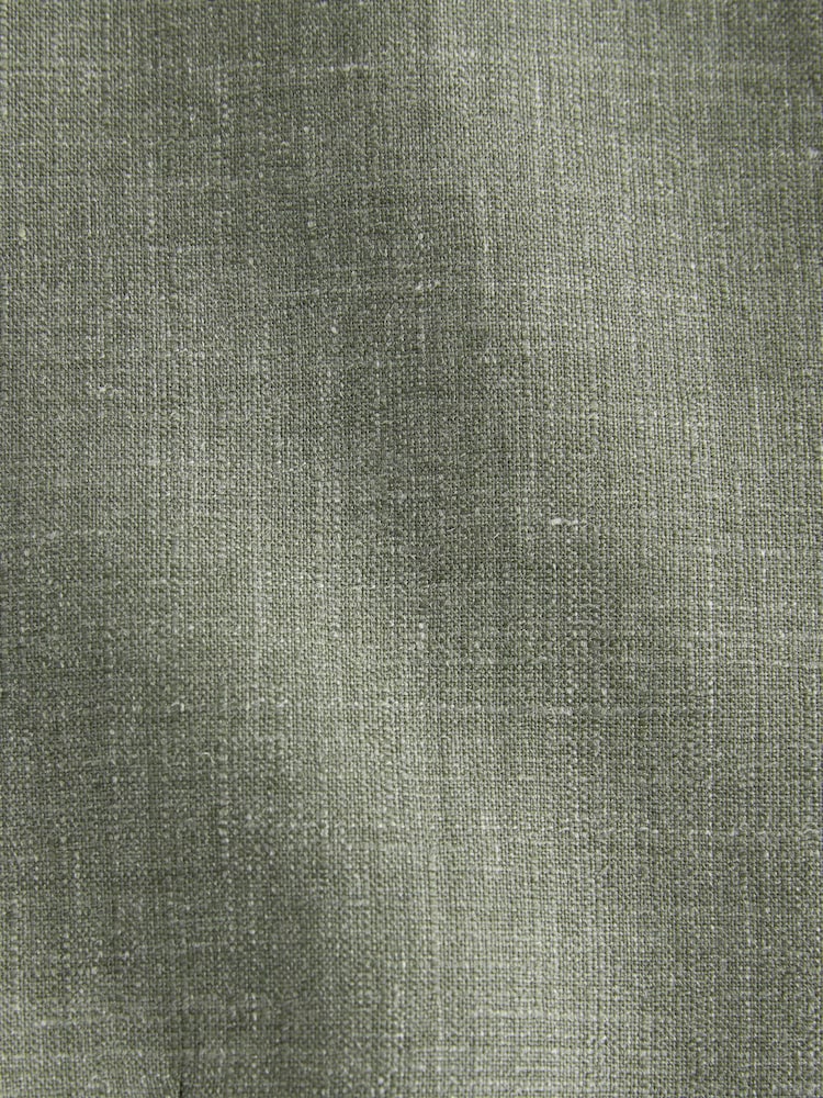 Grün - Signature Reda Anzugweste aus italienischer Wolle und Seide in normaler Passform - Bild 2 von 4 Grün - Signature Reda Anzugweste aus italienischer Wolle und Seide in normaler Passform - Bild 2 von 4