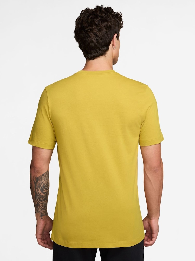 Nike Saffron Yellow Club T-Shirt - Image 2 of 5 Nike Saffron Yellow Club T-Shirt - Image 2 of 5