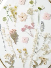 Oliver Bonas Gold Oval Dried Flower Wall Hanging - Image 3 of 4