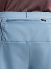 Μπλε εργασίας - Σορτς για τρέξιμο Nike Dri-FIT Stride 7 ίντσα 2-σε-1 - Εικόνα 5 του 5