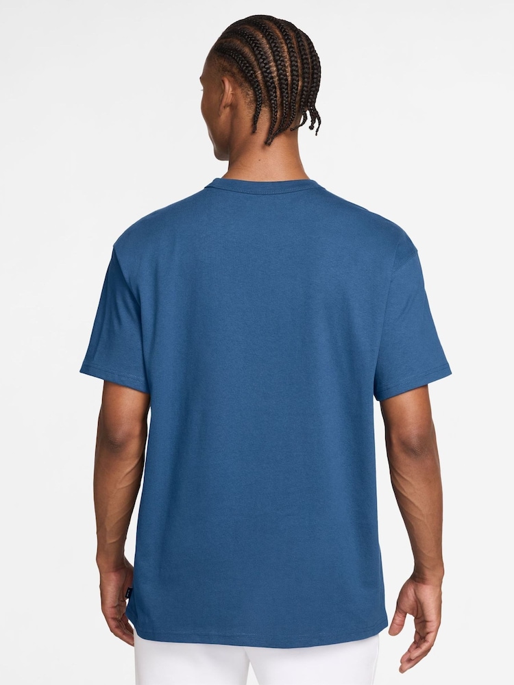 Nike Court Blue Sportswear Premium Essentials T-Shirt - Image 2 of 3 Nike Court Blue Sportswear Premium Essentials T-Shirt - Image 2 of 3