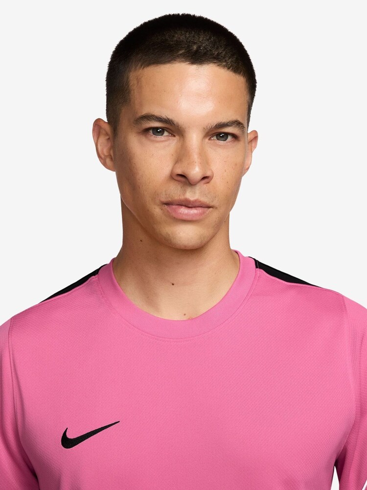 Nike Red Strike Dri-FIT Training T-Shirt - Image 3 of 3