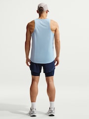 Midnight Navy - Nike Dri-FIT Stride 5 inch Hybrid Running Shorts - Bild 2 av 5