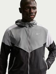 Nike Smoke Grey Black Impossibly Light Windrunner Running Jacket - Image 3 of 7