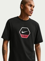 Nike Black Sportswear Graphic T-Shirt - Image 3 of 5