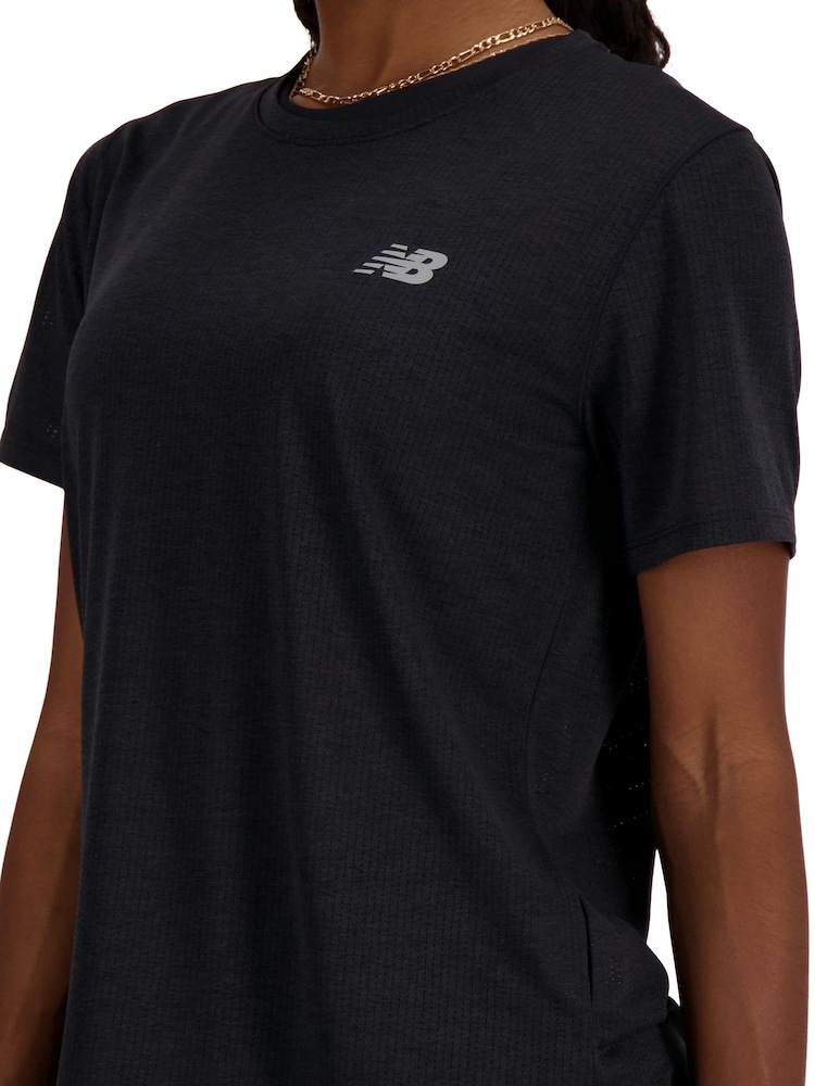 Musta - New Balance Atheltics -t-paita - Kuva 6 / 6