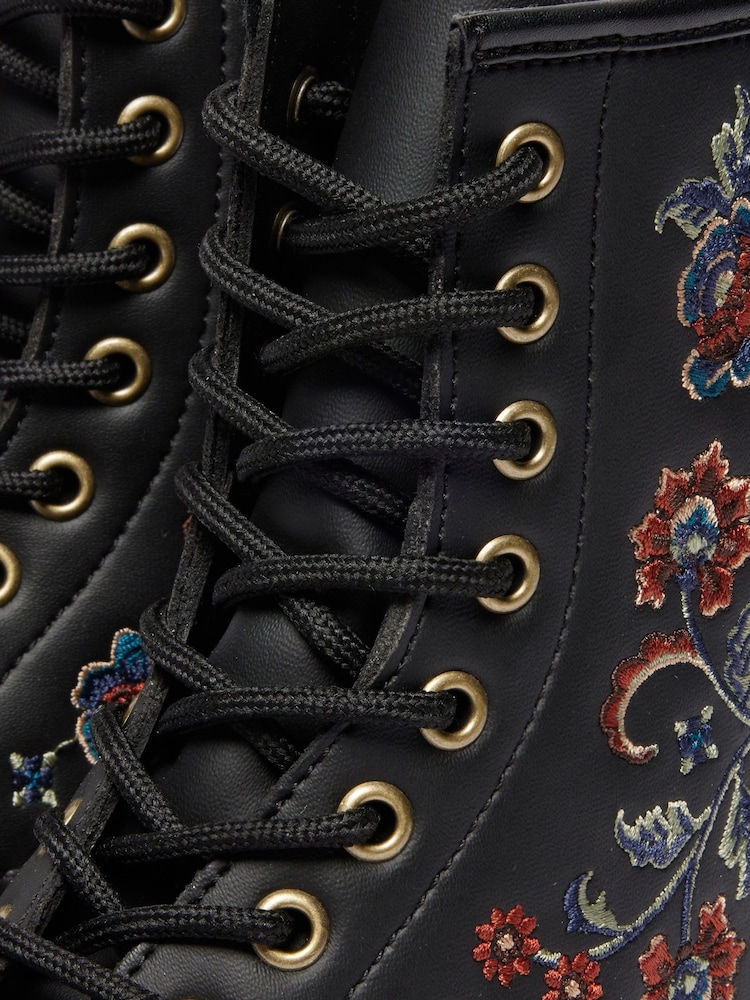 Dr. Martens Black 1460 Vonda Tf Genix Nappa Boots - Image 4 of 4