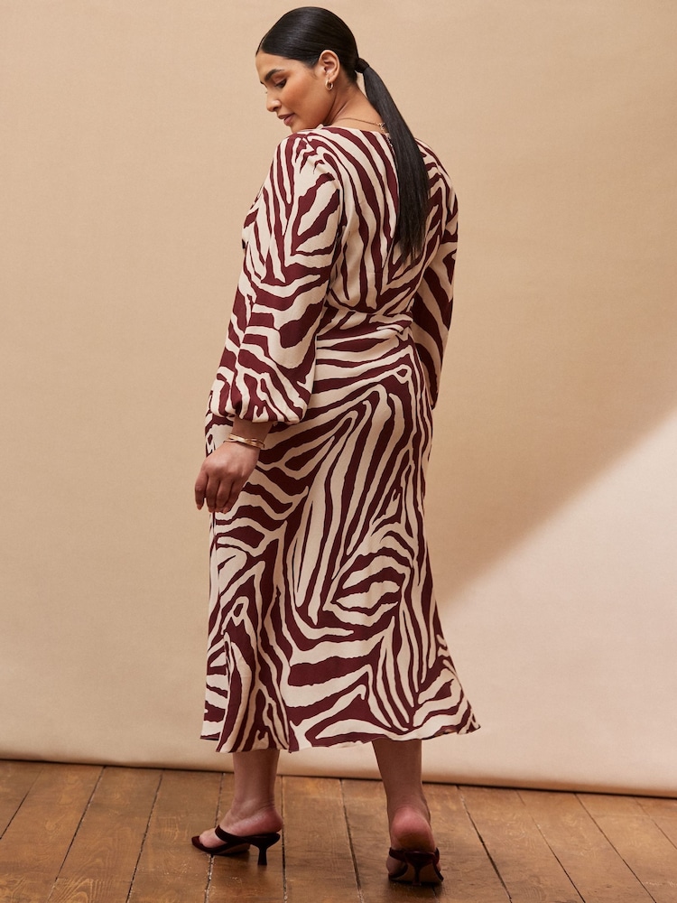 Live Unlimited Cream Animal Print Stripe Long Sleeve Dress - Image 3 of 3