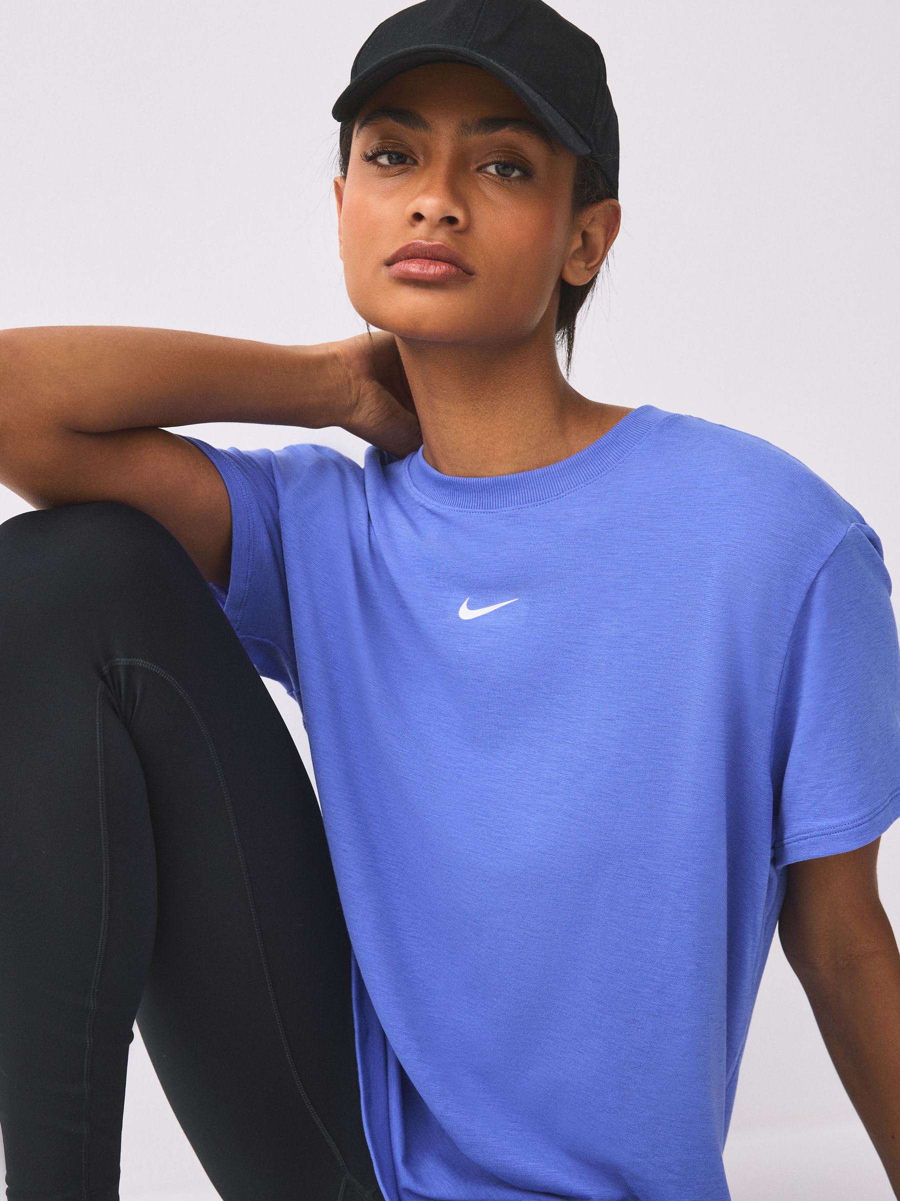 nike tight fit shirt