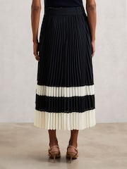 Reiss Navy/Ivory Goldie Belted Pleated Midi Skirt - Image 5 of 8