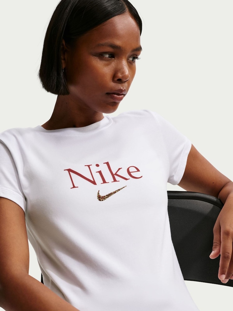 Vit - Nike Animal Logo Graphic T-Shirt - Bild 5 av 5