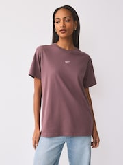 Nike Purple Sportswear Essential Oversized T-Shirt - Image 4 of 10