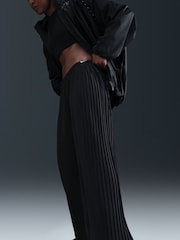 Nike Sportswear Jogginghosen mit Falten - Bild 5 von 10