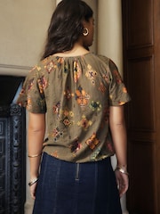 Imprimé Khaki - Haut à manches courtes à col cranté et ourlet boule froncé - Image 3 sur 4