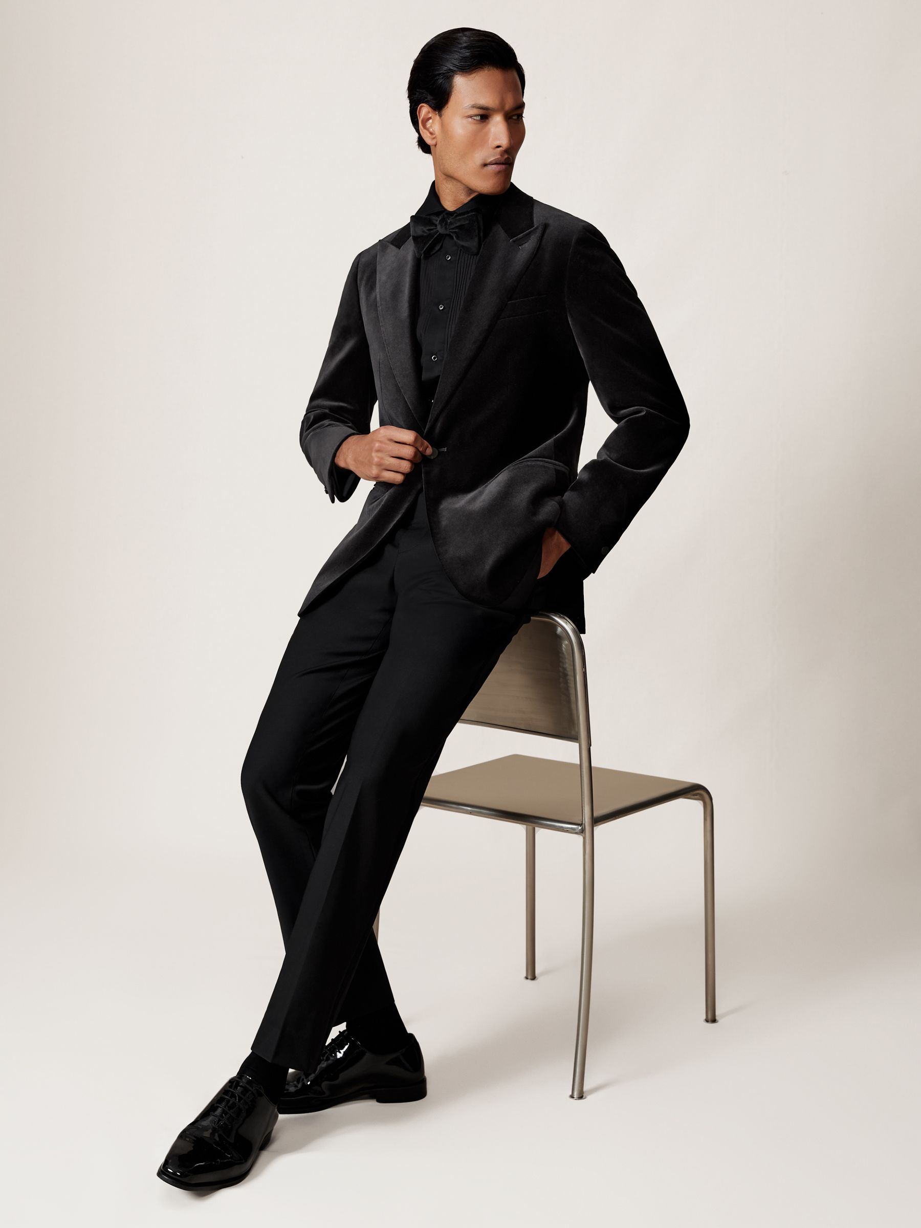 Buy Reiss Black Apsara Single-Breasted Velvet Blazer Tailored-Fit