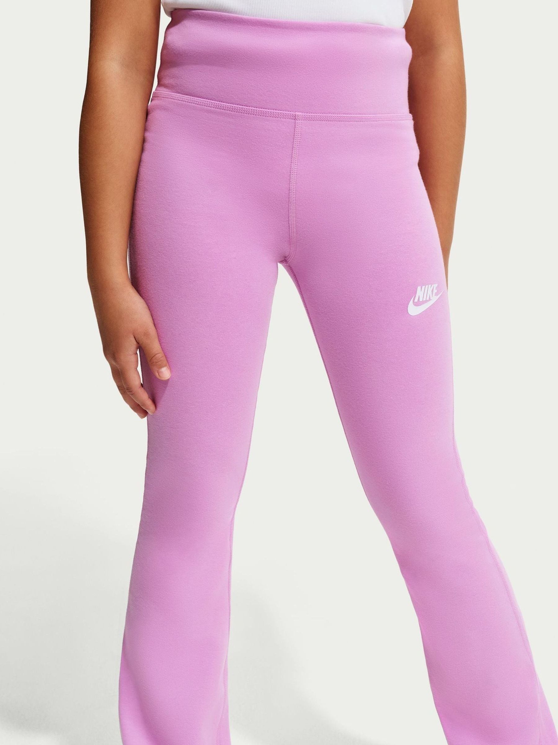 grey and pink nike leggings
