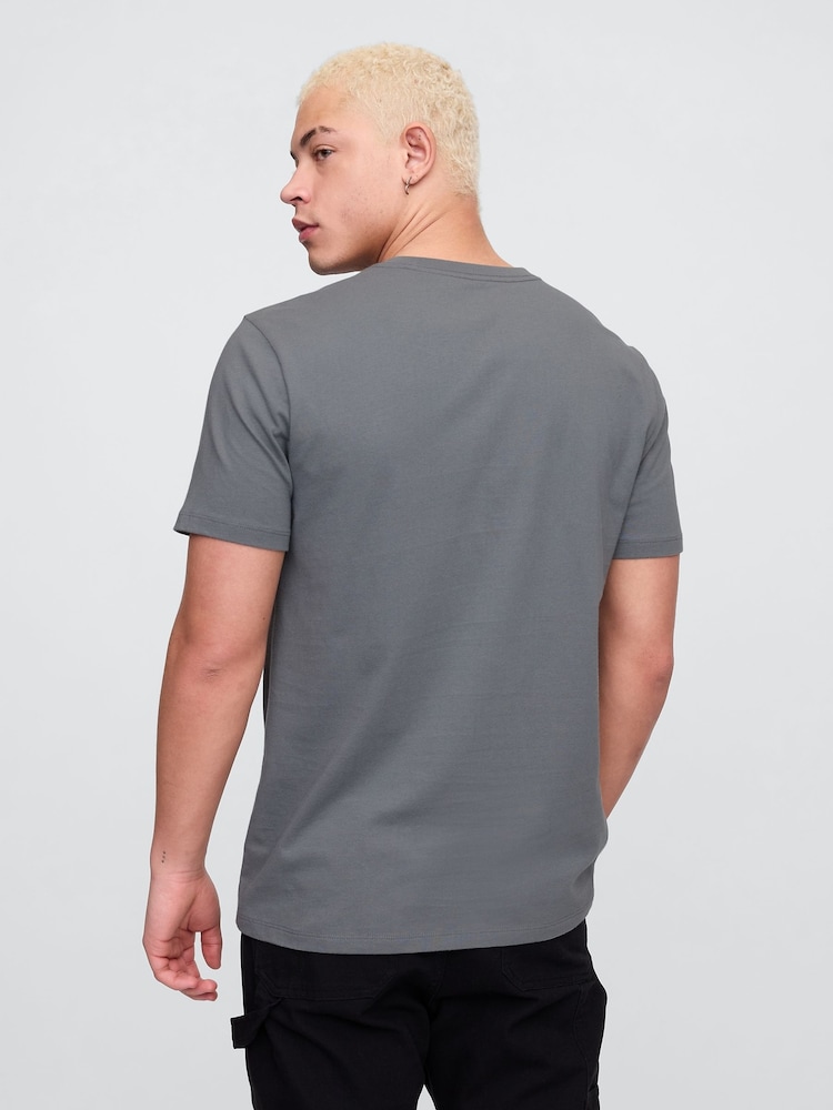 siva - Gap Everyday 100% Cotton okrogel ovratnik; z okroglim ovratnikom majica - Slika 2 iz 5 siva - Gap Everyday 100% Cotton okrogel ovratnik; z okroglim ovratnikom majica - Slika 2 iz 5