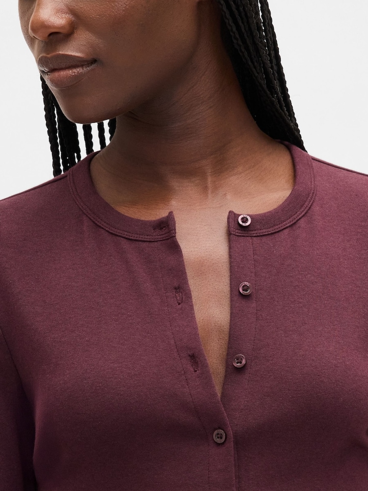 Gap Burgundy Red Modern Crew Neck Cardigan - Image 4 of 4 Gap Burgundy Red Modern Crew Neck Cardigan - Image 4 of 4