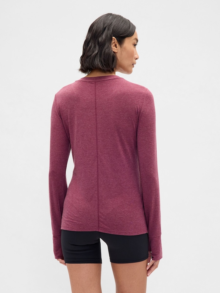 Gap Red Breathe T-Shirt - Image 2 of 3 Gap Red Breathe T-Shirt - Image 2 of 3