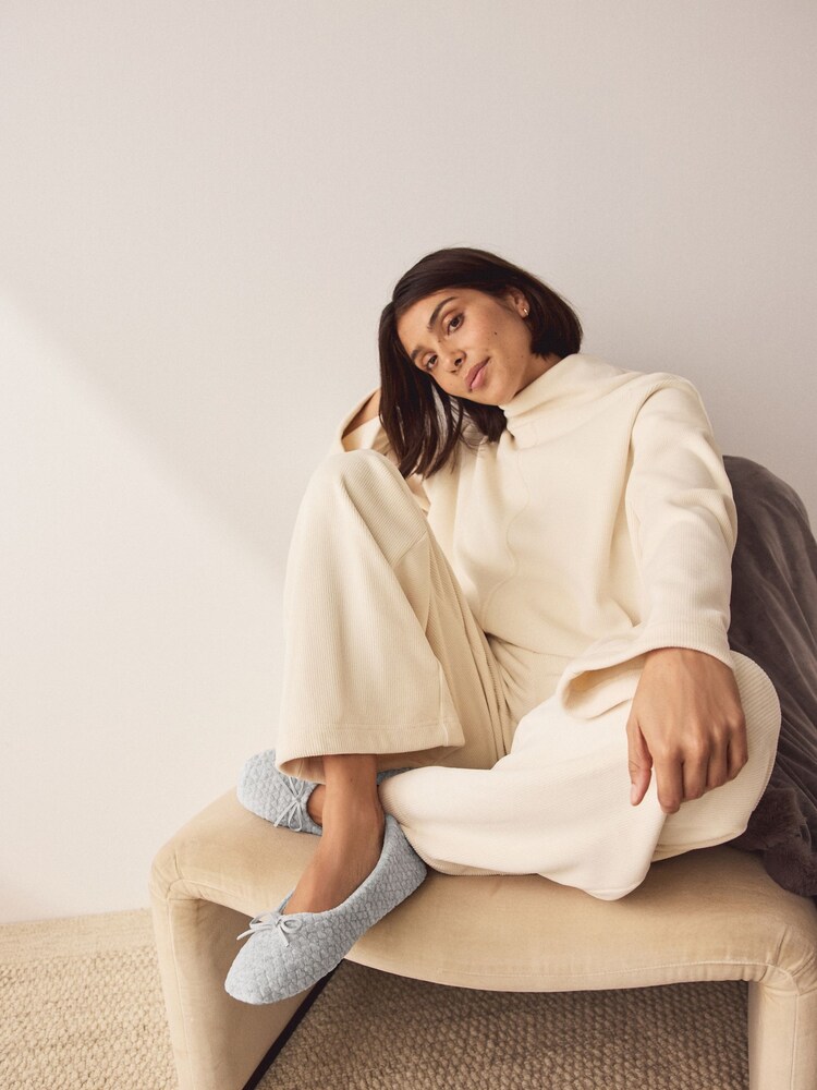 Grey Ballerina Heart Slippers - Image 2 of 6 Grey Ballerina Heart Slippers - Image 2 of 6