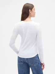 Bela - Gap Waffle Knit Long Sleeve T-Shirt - Slika 2 iz 3