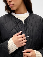 Gap Black Lightweight Oversized Quilted Liner Jacket - Image 4 of 5