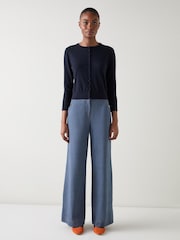 LK Bennett Lottie Plain Merino Cotton Fine Gauge Cardigan - Imagem 2 de 4