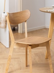 Actona Set of 2 Oak Roxby Dining Chairs - Image 3 of 6