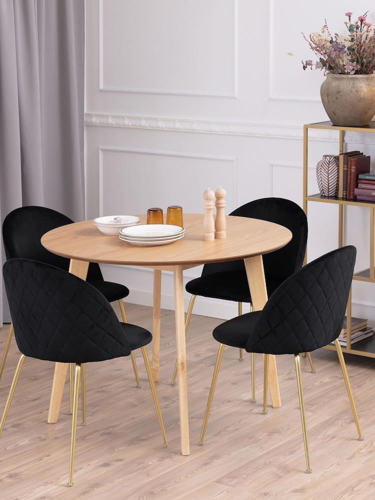 Actona Oak Roxby 4 Seater Compact Round Dining Table - Image 2 of 6