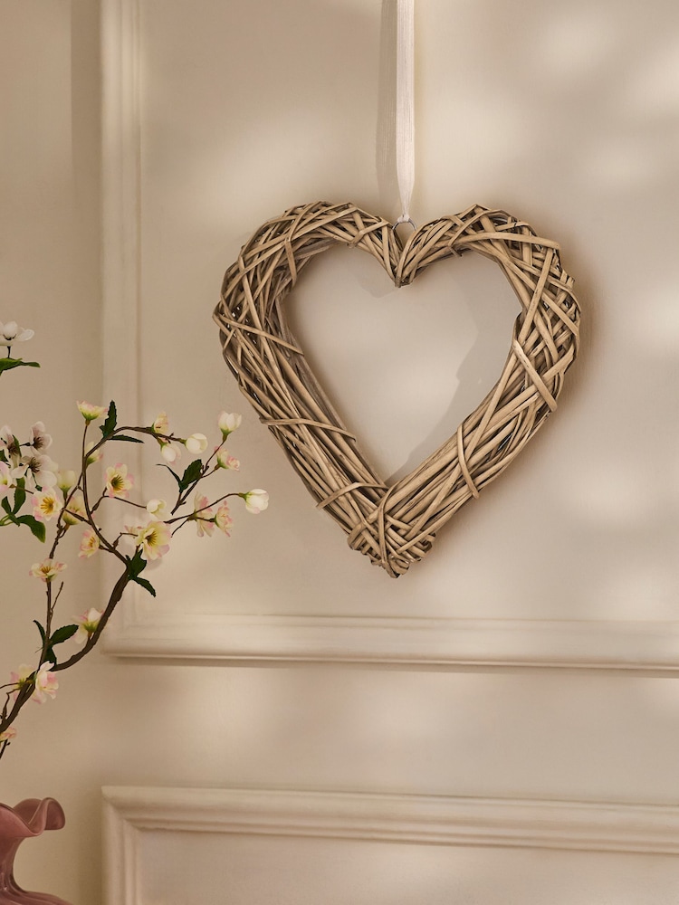 Natural Wicker Heart Wreath - Image 2 of 5