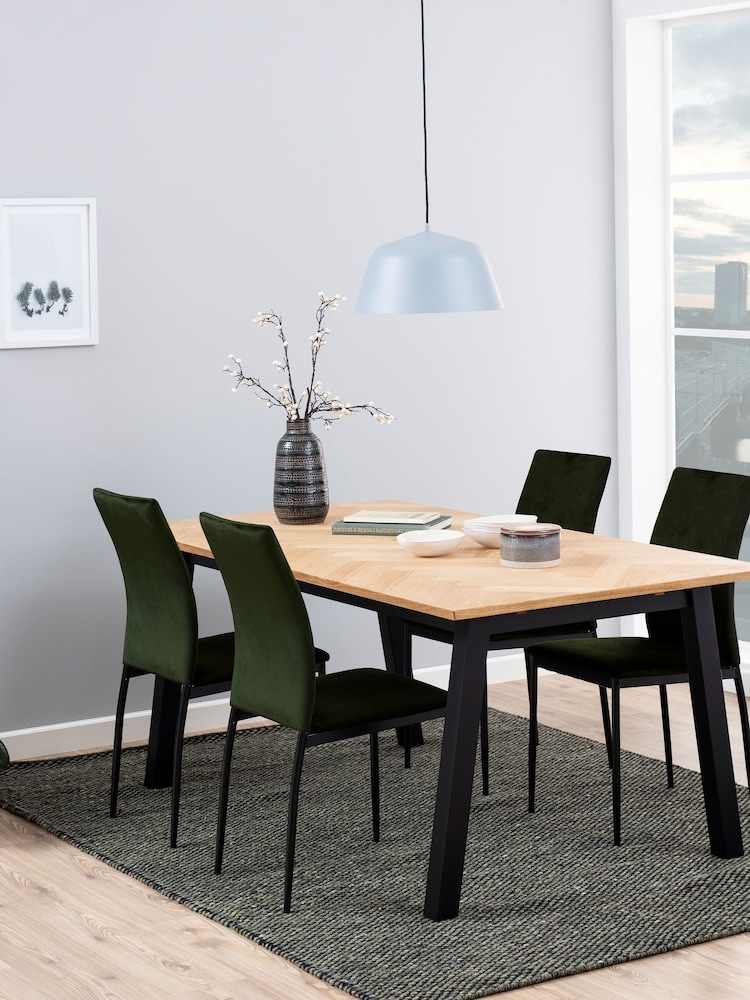 Actona Oak Brighton 4-6 Seater Dining Table - Image 2 of 6