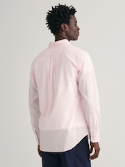 Rosa - GANT Gingham Print Classic Poplin Shirt - Imagen 2 de 6