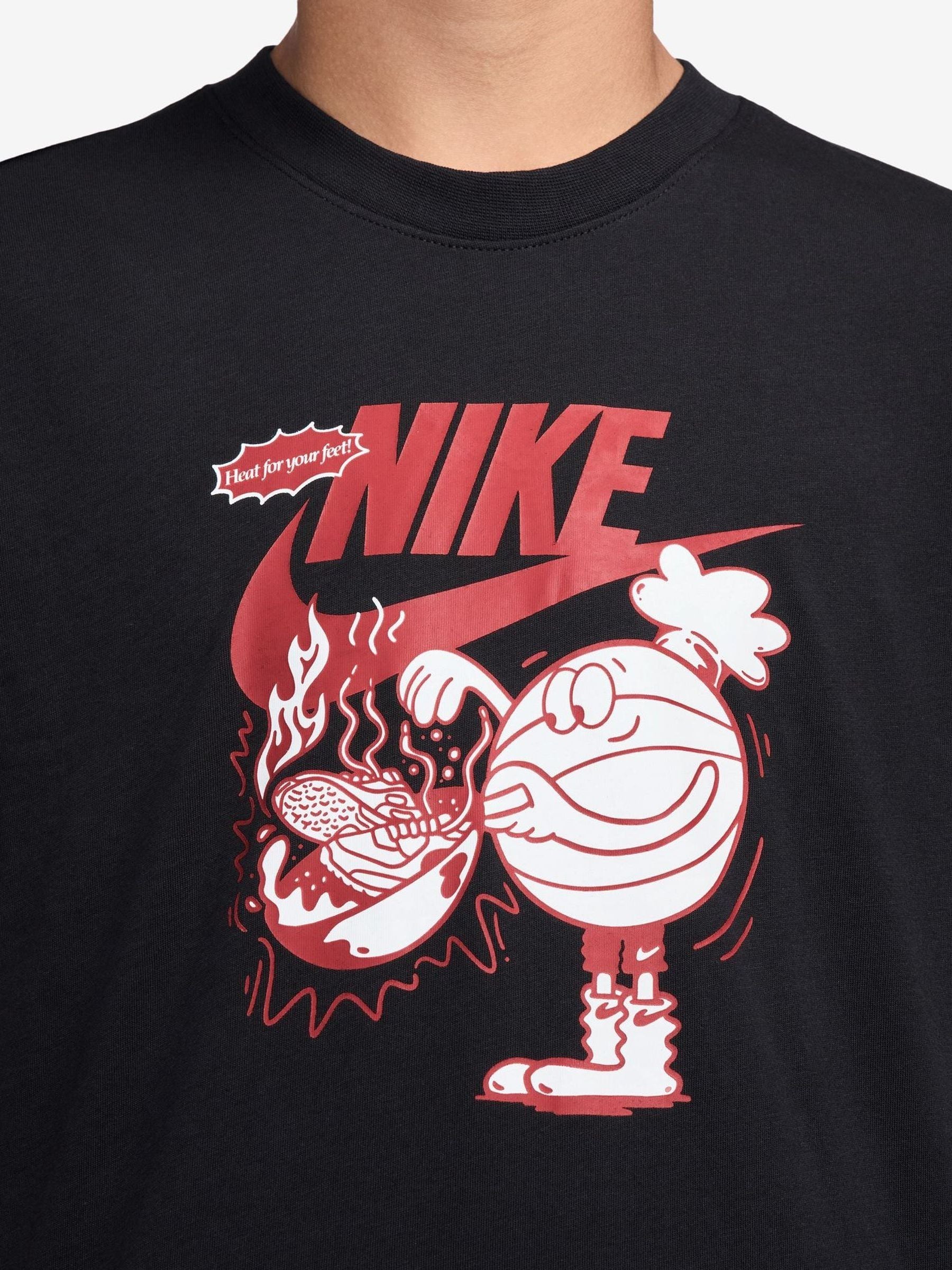 nike graphic tee shirts