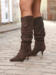 Braun - Linzi Esteem Ruched Kitten Heel High Leg Boots - Bild 1 von 7