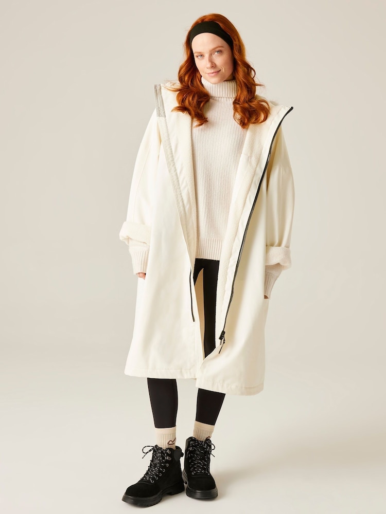 Regatta White Adult Waterproof Pro Changing Robe - Image 1 of 9 Regatta White Adult Waterproof Pro Changing Robe - Image 1 of 9
