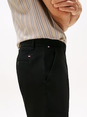 Tommy Hilfiger Black Relaxed Fit 1985 Harlem Chino Shorts - Image 4 of 5