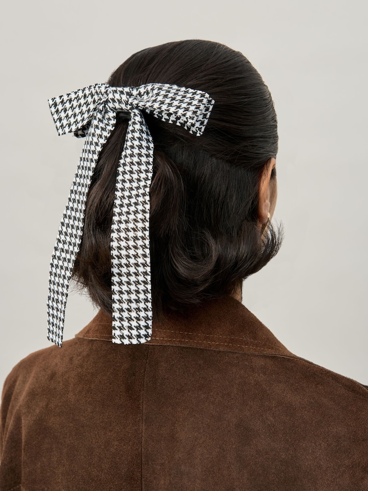 Aela Houndstooth Black and White Hair Bow - Image 1 of 4