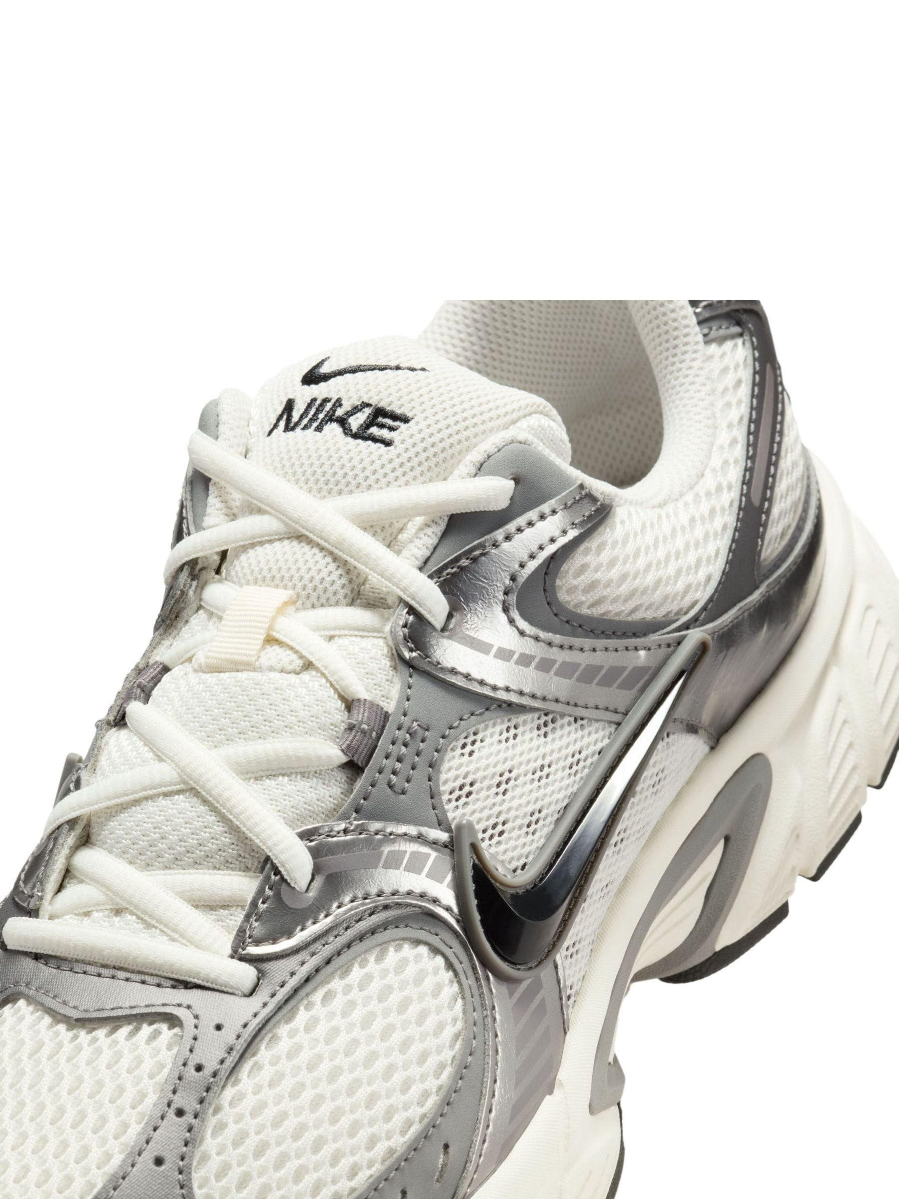 nike white vintage