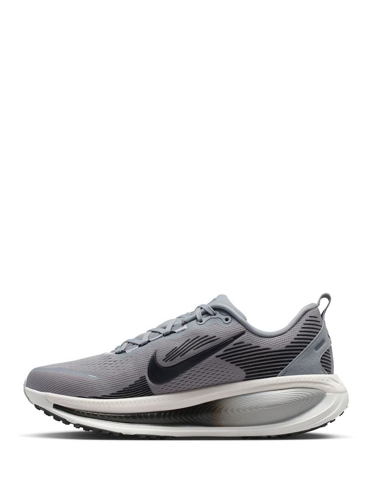 Nike Grey/White Vomero 18 Running Trainers - Image 2 of 11 Nike Grey/White Vomero 18 Running Trainers - Image 2 of 11