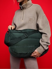 Victoria's Secret Pink Deep Forest Green Quilted Puffer Slouch Bag - Image 4 of 4