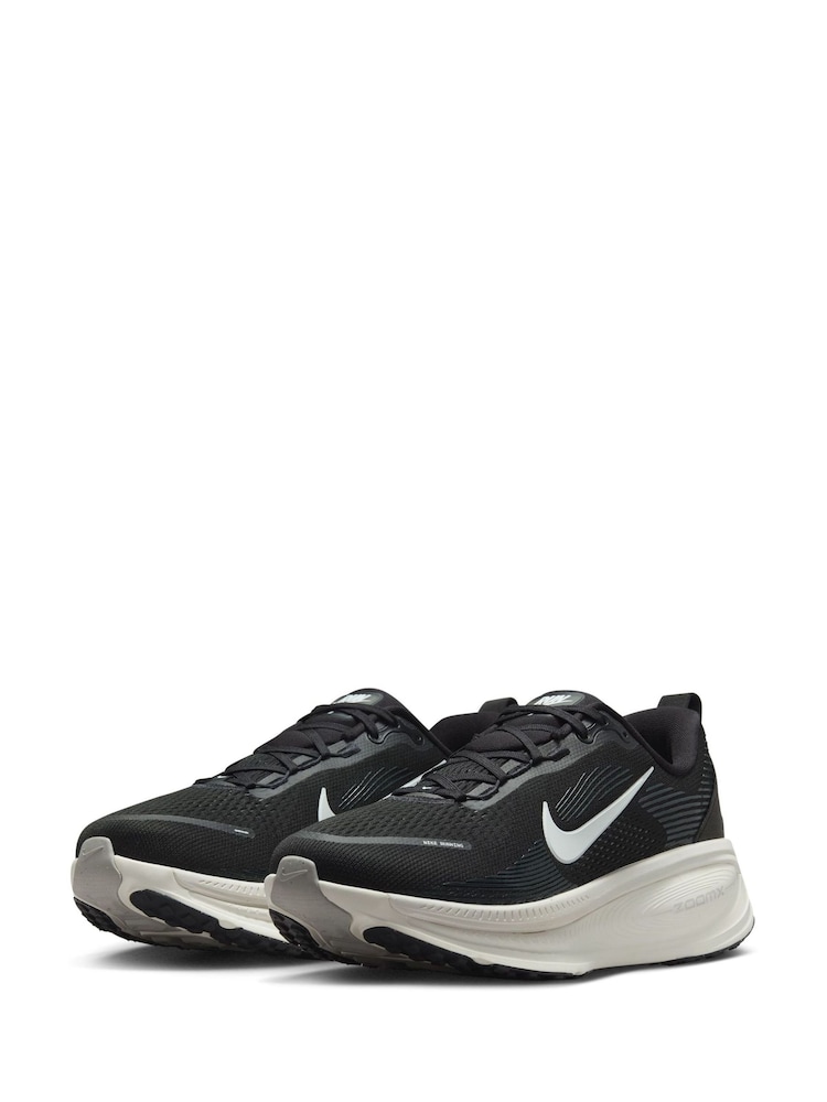 Nike (platas) Vomero 18 skriešanas kedas - Attēls 2 no 8