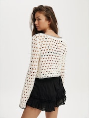 Crema - Cotton On Zendaya Wide Neck Crochet Sweater - Imagen 2 de 4