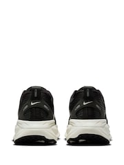 Nike Black Vomero 18 Road Running Trainers - Image 6 of 12