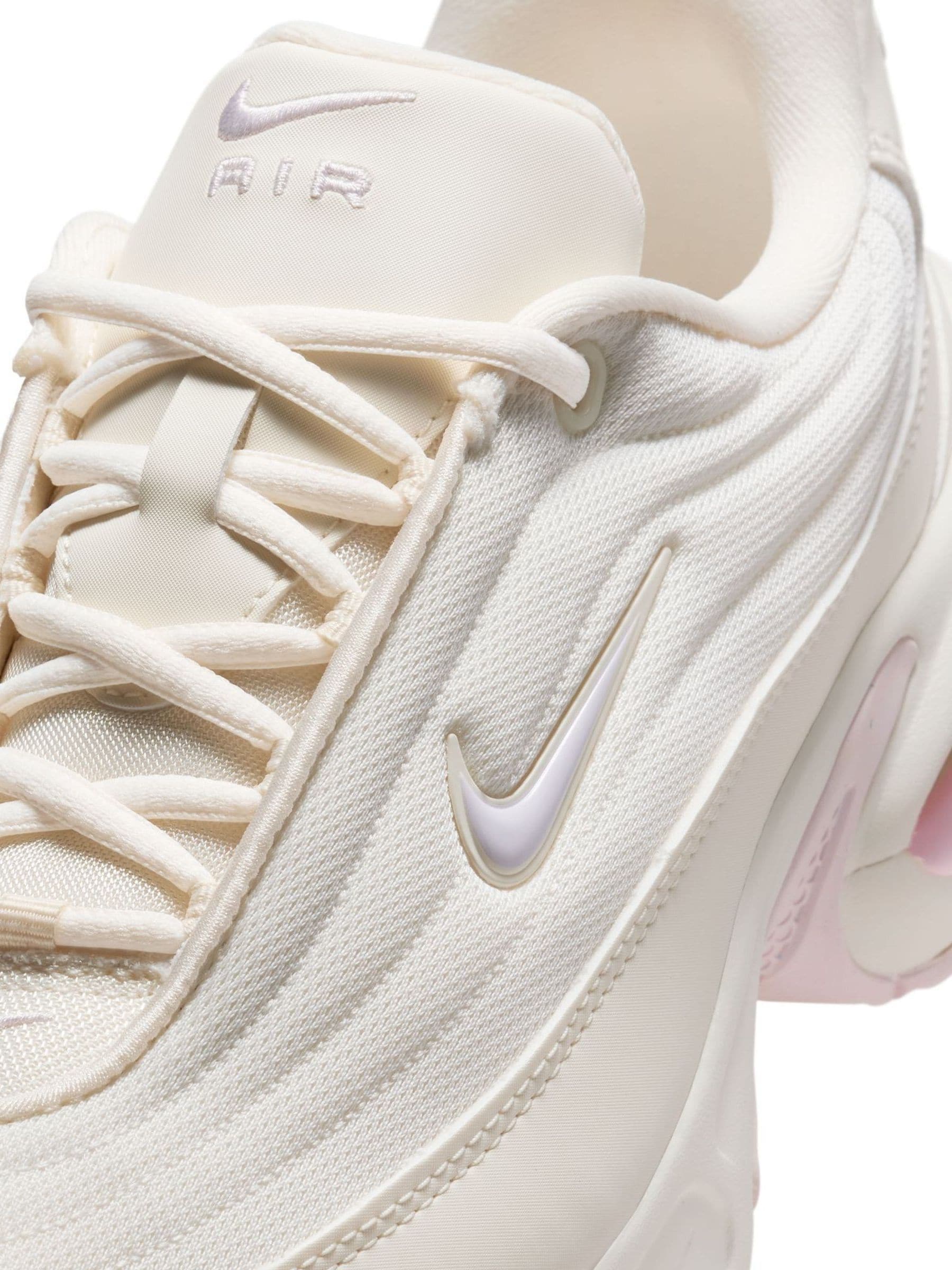 cream white air max