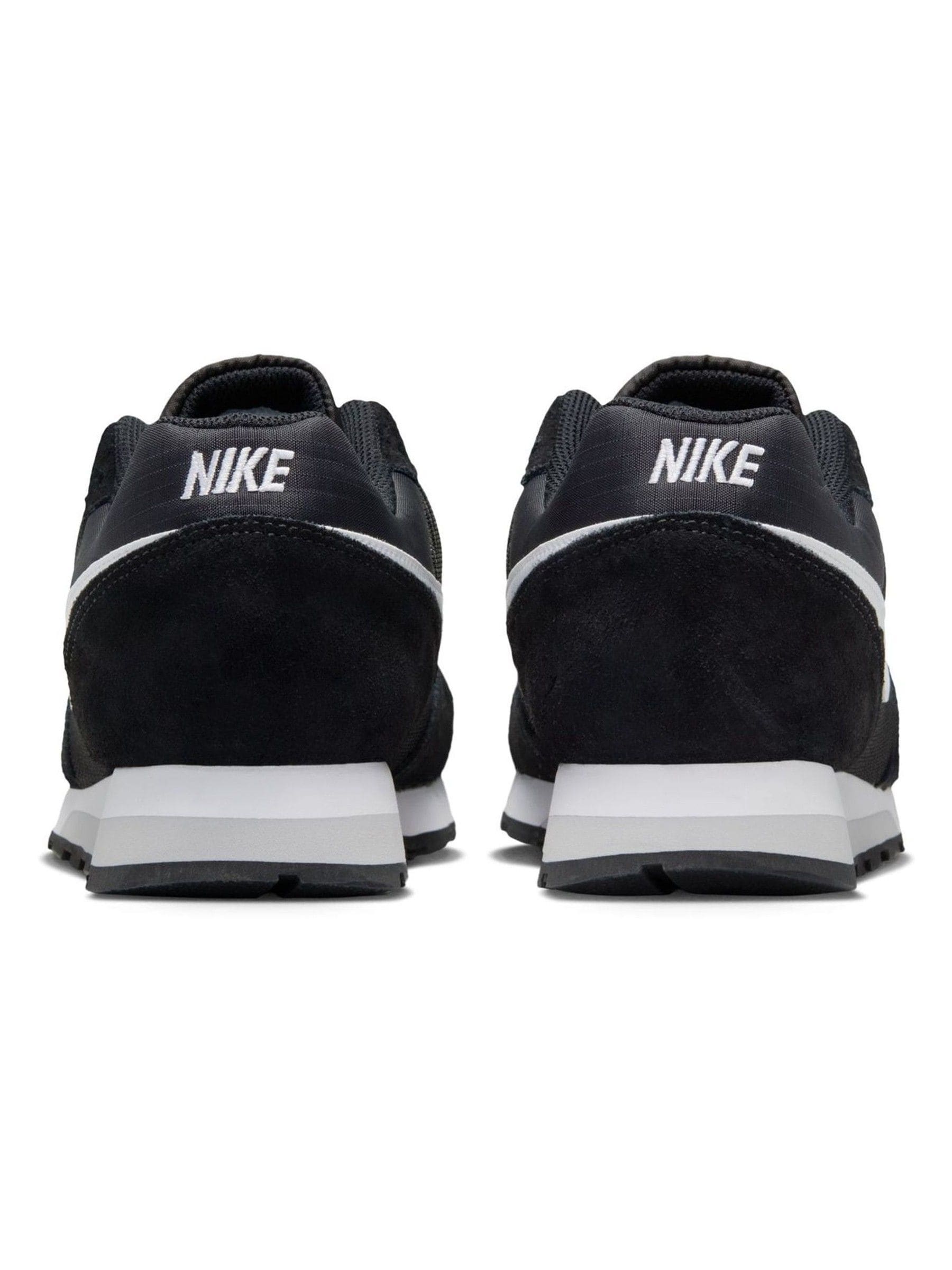 nike black and white md runner