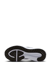 Nike White Black Revolution 8 EasyOn/Off Road Running Trainers - Image 6 of 12