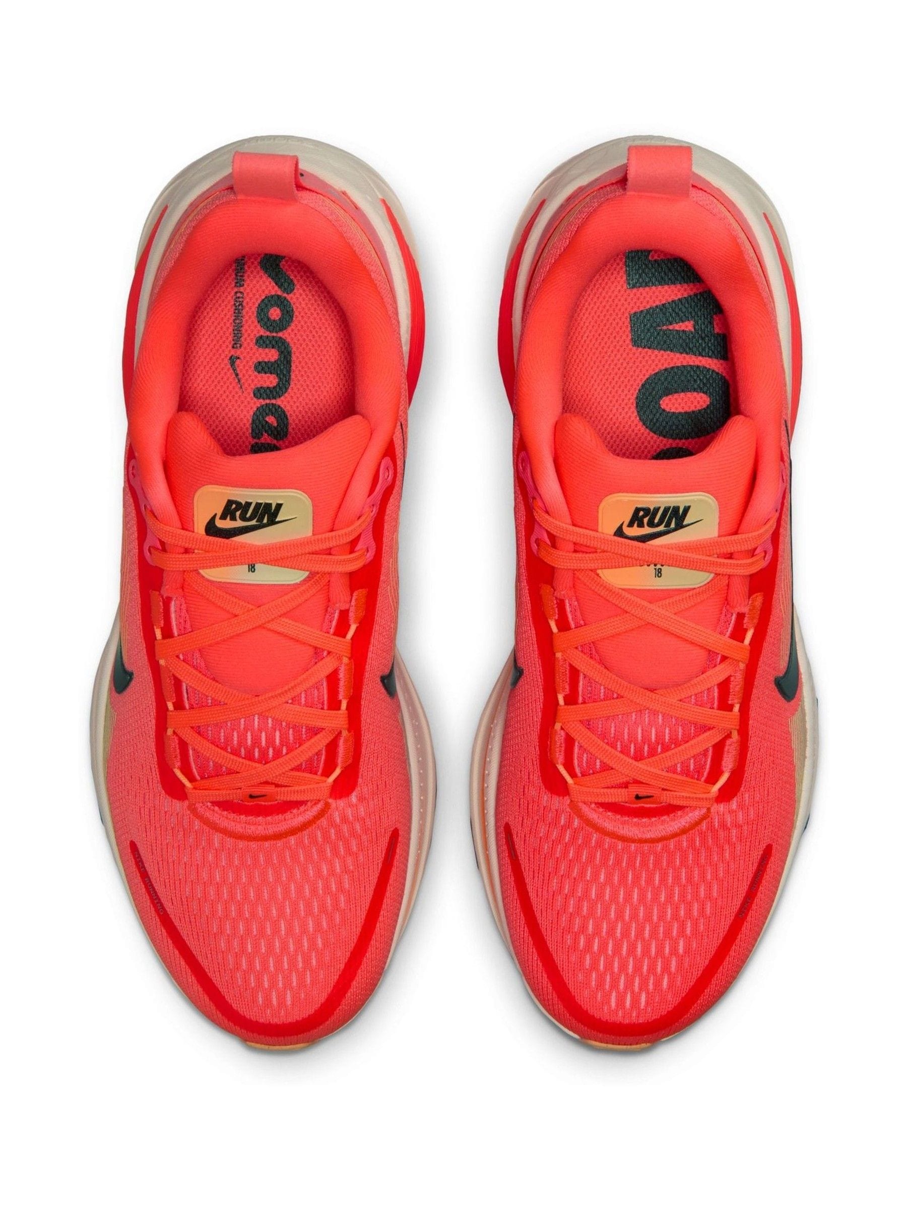 Cumpără Lava portocaliu - Nike Vomero 18 Road Running Trainers